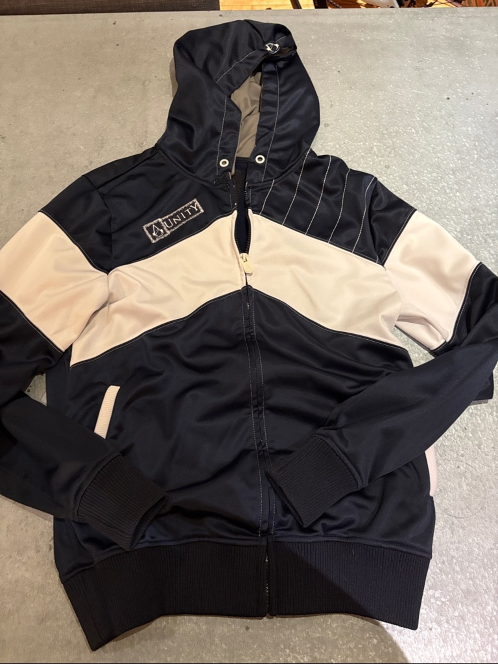 Assassin’s Creed dark blue/white hoodie
